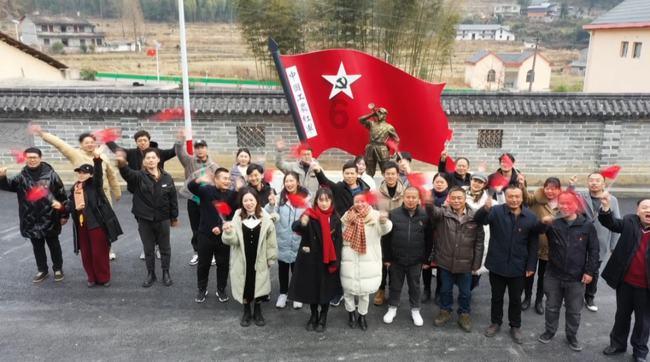 为什么有人说巩俐的审美和国际接轨?——与你一起探索未知领域